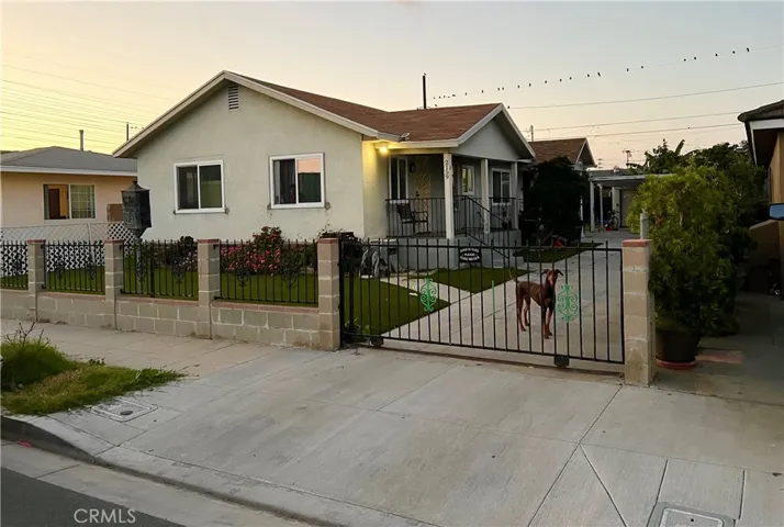 2159 W Columbia Street, Long Beach, California 90810