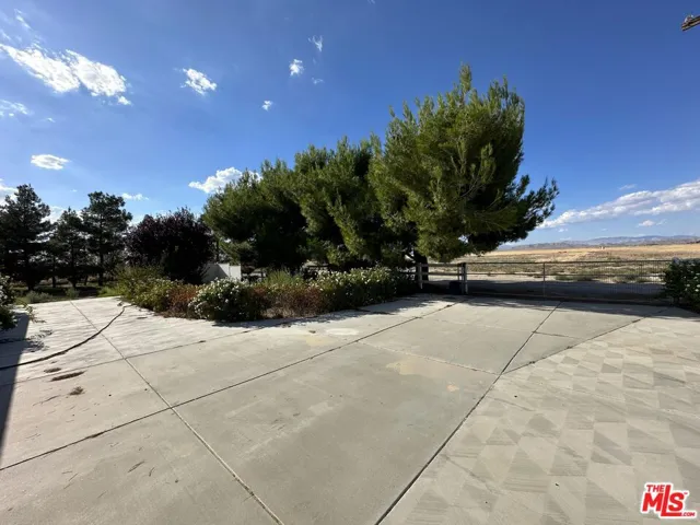 7128 W Avenue D8, Lancaster, California 93536