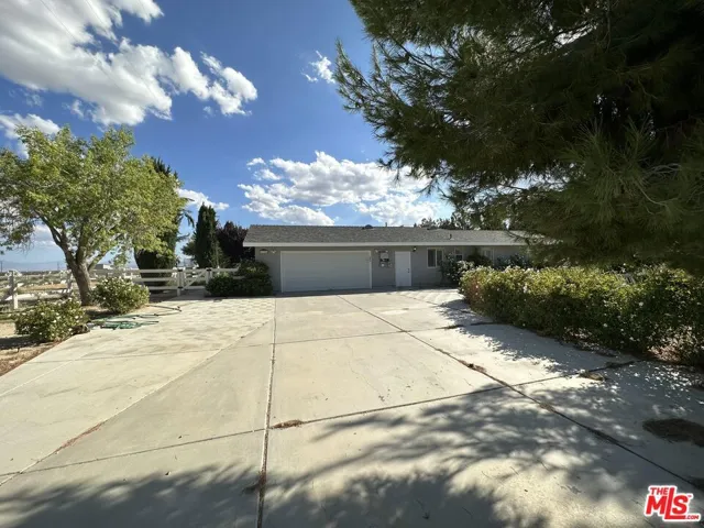 7128 W Avenue D8, Lancaster, California 93536