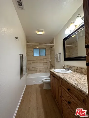 7128 W Avenue D8, Lancaster, California 93536