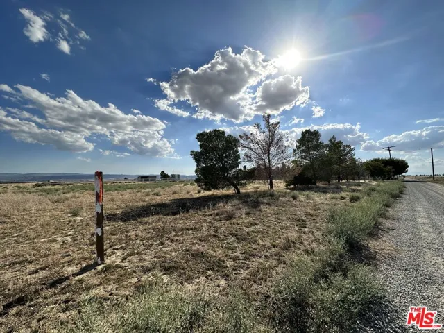 7128 W Avenue D8, Lancaster, California 93536