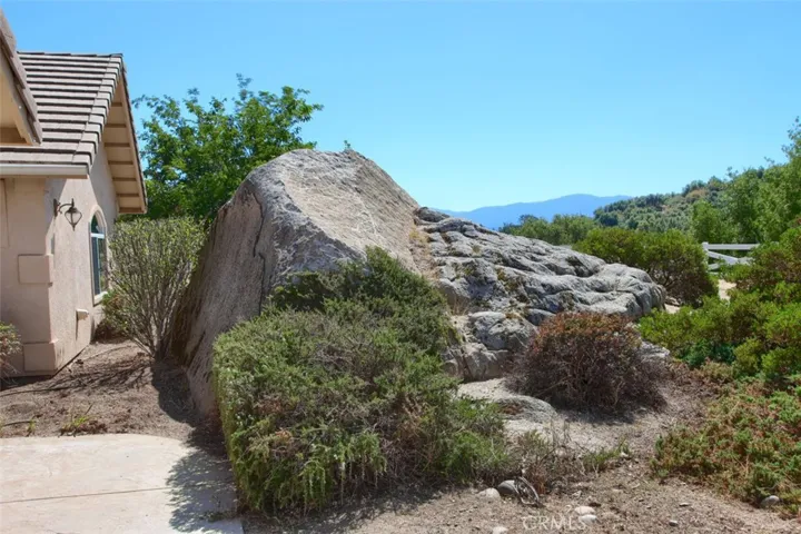 48660 Opah Drive, Oakhurst, California 93644
