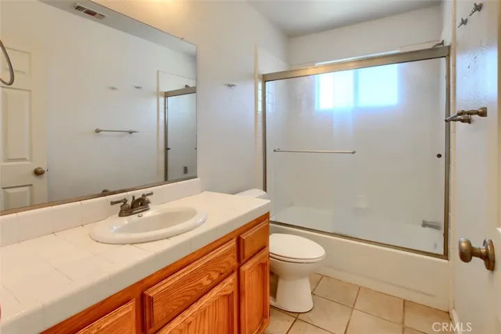 48660 Opah Drive, Oakhurst, California 93644