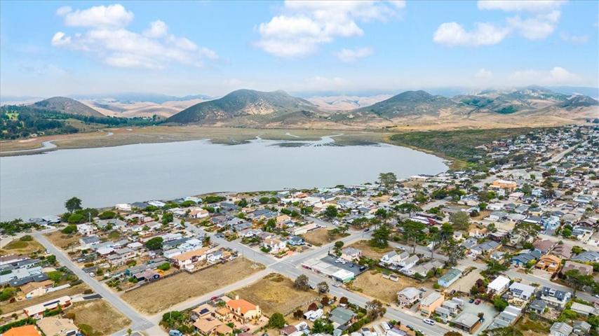 1218 2nd Street, Los Osos, California 93402