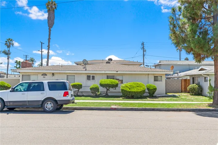3504 W Mungall Drive, Anaheim, California 92804