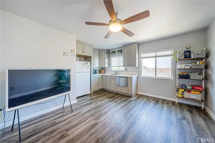 2865 W Monroe Avenue, Anaheim, California 92801