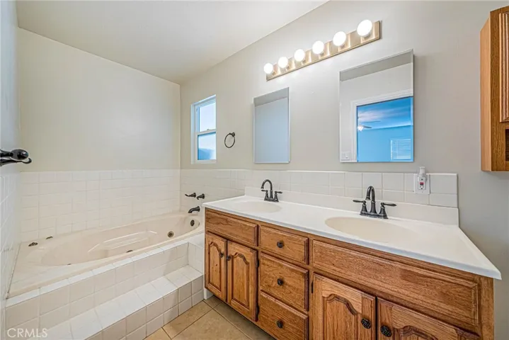 2865 W Monroe Avenue, Anaheim, California 92801