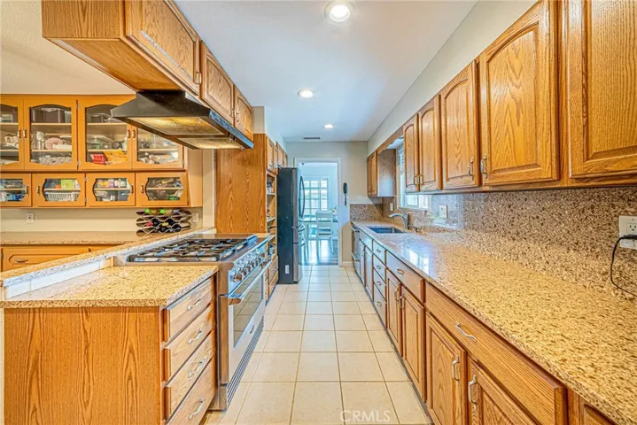 2865 W Monroe Avenue, Anaheim, California 92801