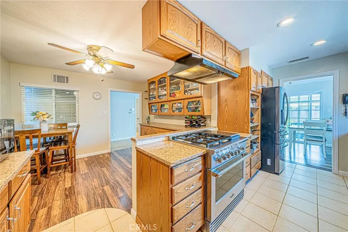 2865 W Monroe Avenue, Anaheim, California 92801