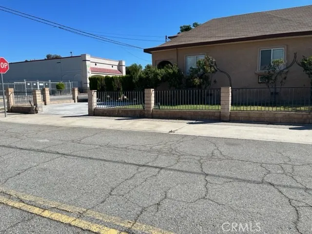 504 E Stuart Avenue, Redlands, California 92374