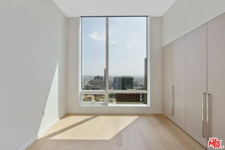 877 Francisco Street Unit 4208, Los Angeles, California 90017
