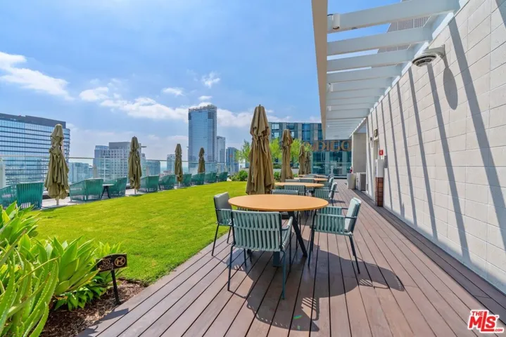 877 Francisco Street Unit 4208, Los Angeles, California 90017