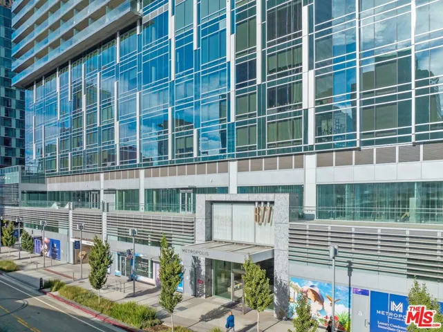 877 Francisco Street Unit 4208, Los Angeles, California 90017