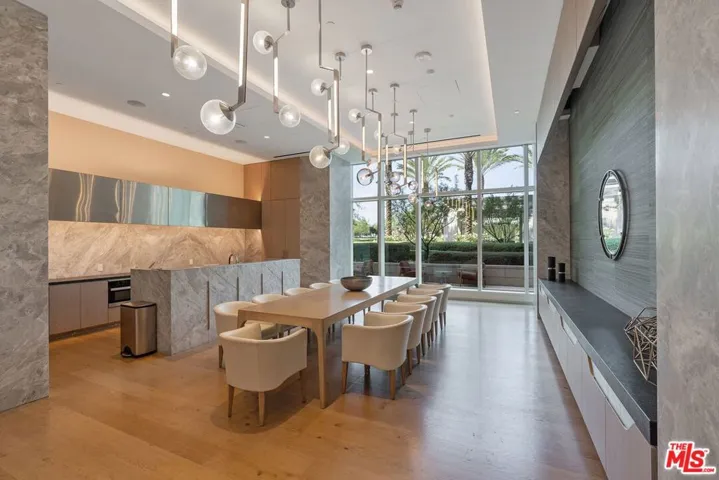 877 Francisco Street Unit 4208, Los Angeles, California 90017