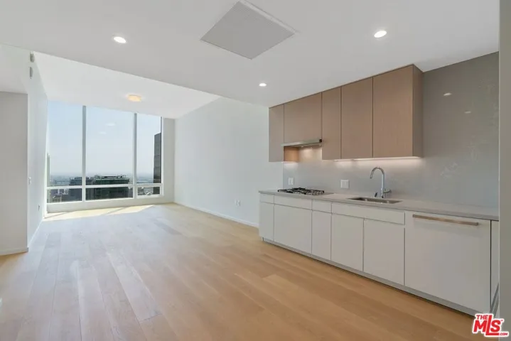 877 Francisco Street Unit 4208, Los Angeles, California 90017