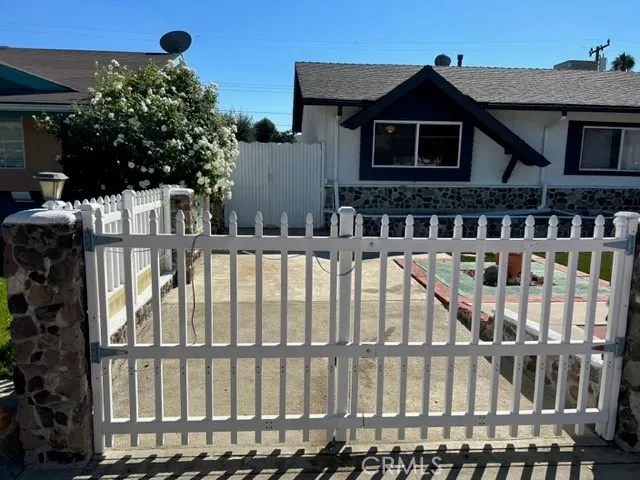 Side Driveway
