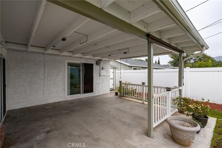 Covered Patio with lights