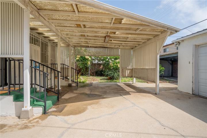 Covered patio