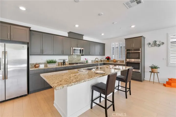 2516 Yellowstone Way, Rialto, California 92377