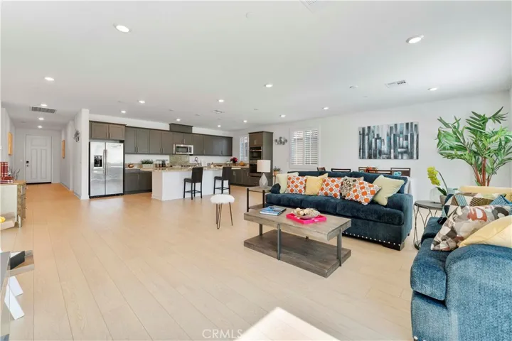 2516 Yellowstone Way, Rialto, California 92377