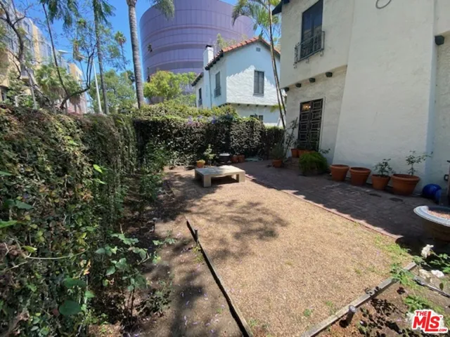 1440 N Hayworth Avenue, West Hollywood, California 90046