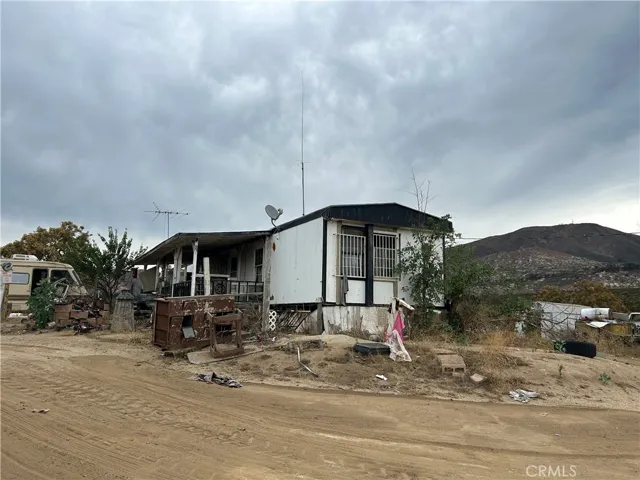 34475 Benton Road, Hemet, California 92544