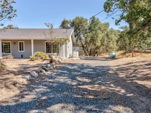 43071 Running Deer Drive, Coarsegold, California 93614