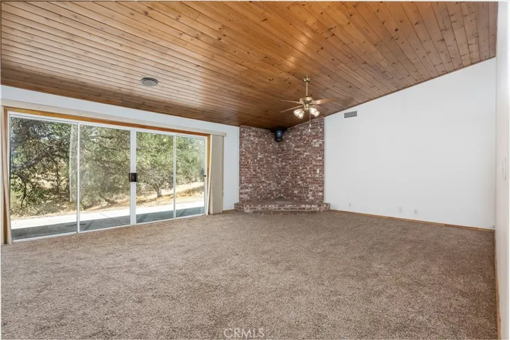 43071 Running Deer Drive, Coarsegold, California 93614