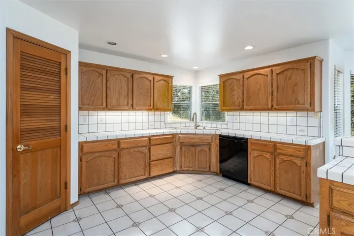 43071 Running Deer Drive, Coarsegold, California 93614