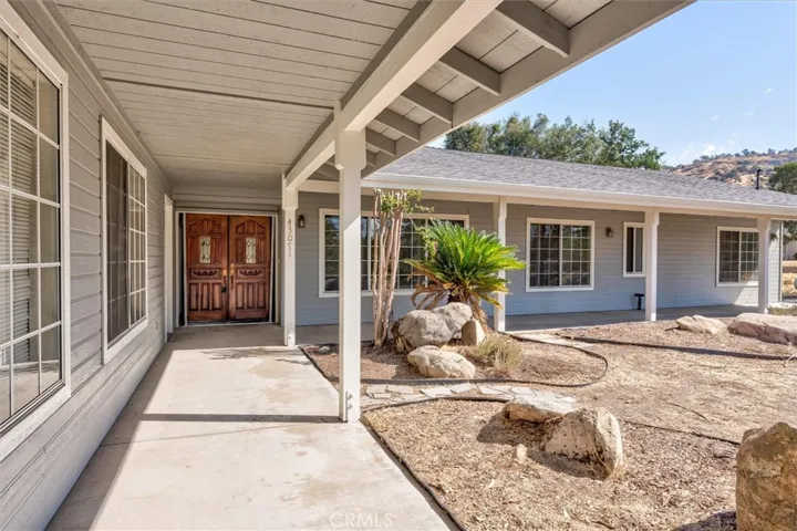 43071 Running Deer Drive, Coarsegold, California 93614