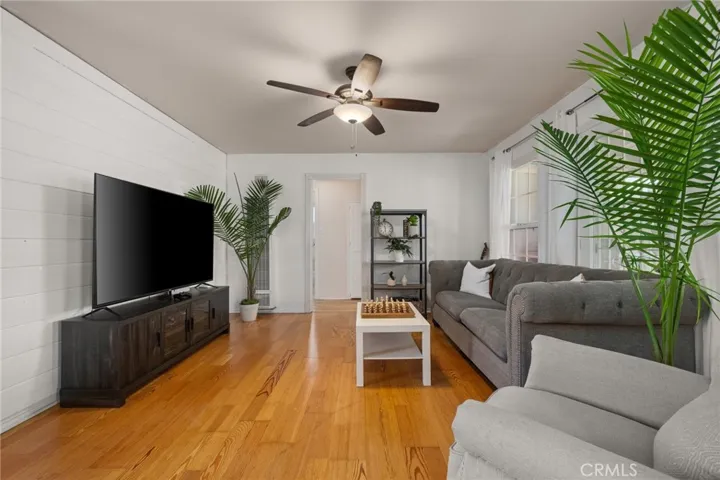 5515 N Barranca Avenue, Covina, California 91722