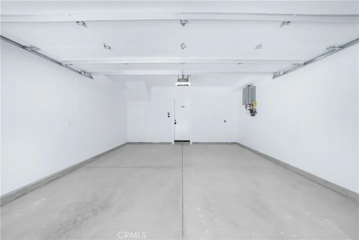 14551 Benefit Street, Sherman Oaks, California 91403