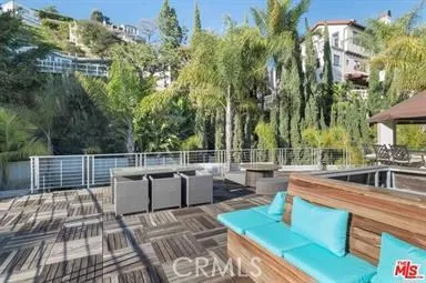 8835 Evanview Drive, Los Angeles, California 90069