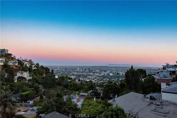 8835 Evanview Drive, Los Angeles, California 90069