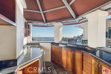8835 Evanview Drive, Los Angeles, California 90069