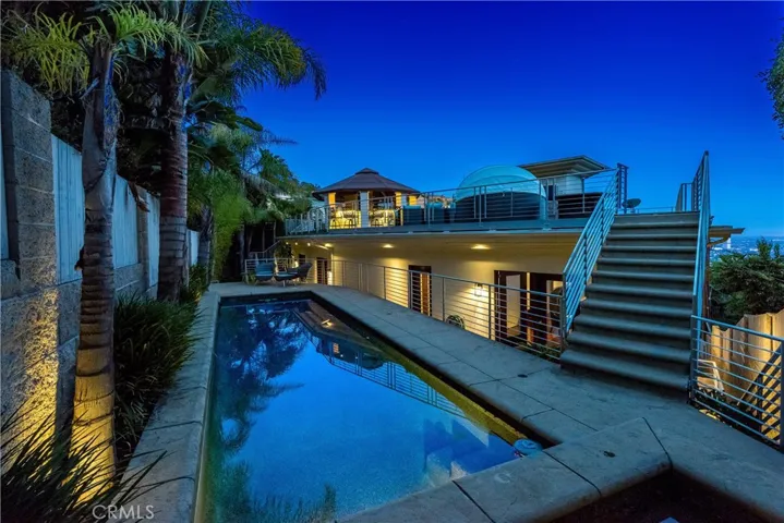 8835 Evanview Drive, Los Angeles, California 90069