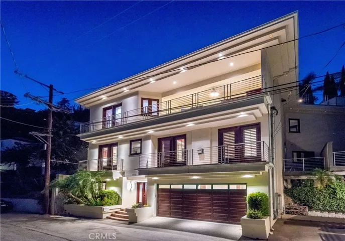8835 Evanview Drive, Los Angeles, California 90069