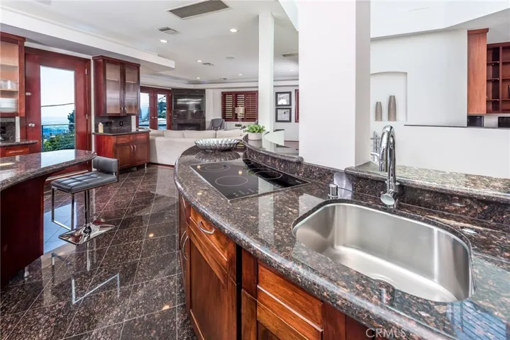 8835 Evanview Drive, Los Angeles, California 90069