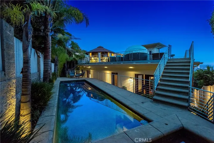 8835 Evanview Drive, Los Angeles, California 90069