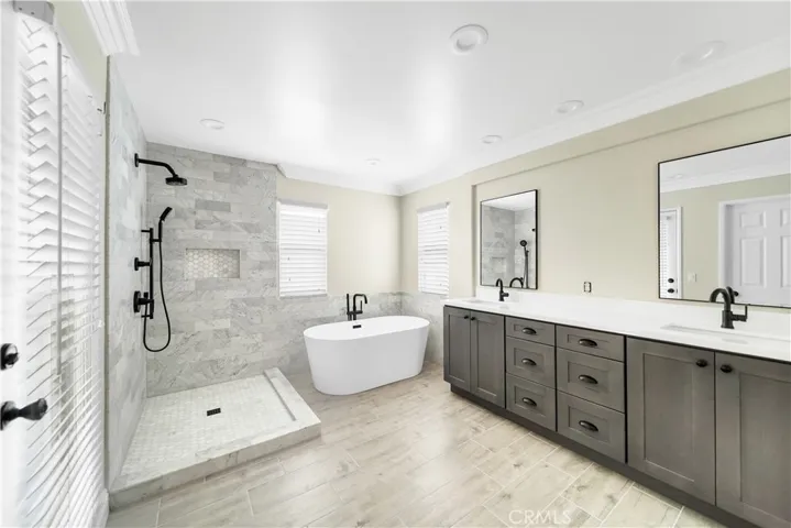 Brand New Master Bathroom (Shower Enclosure to be installed today)
