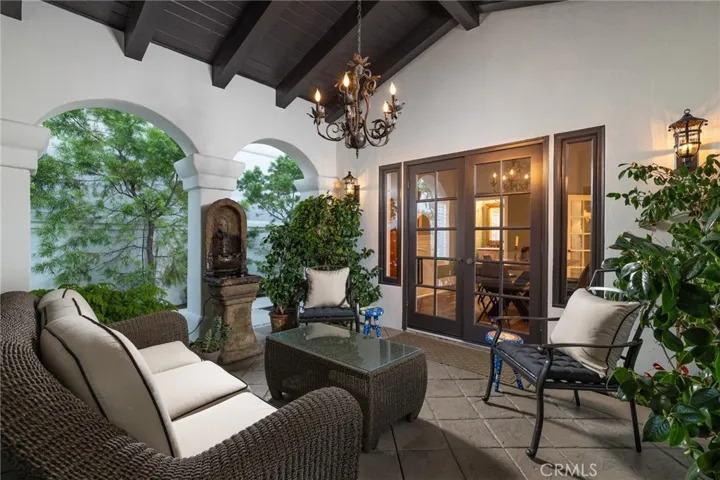 Courtyard between guest house and formal dining room