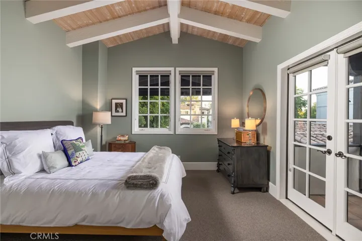 Front Onsuite guest bedroom with balcony
