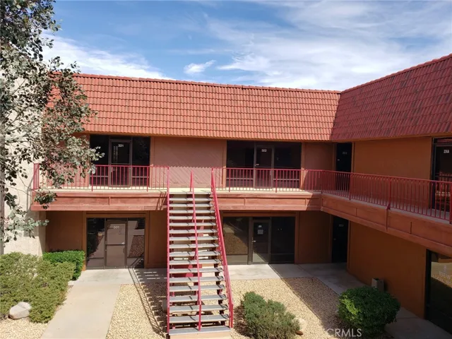 16519 Victor Street Unit 305, Victorville, California 92395