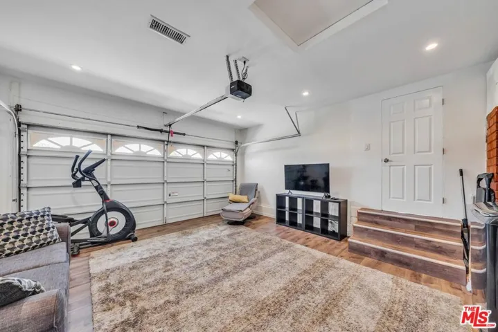 22721 Anza Avenue, Torrance, California 90505