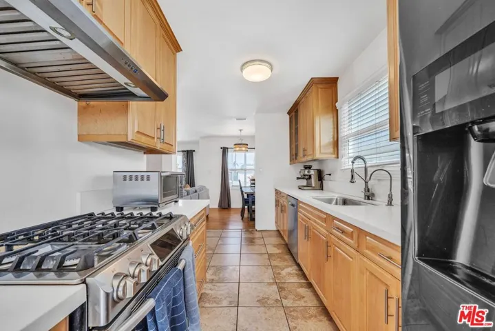 22721 Anza Avenue, Torrance, California 90505