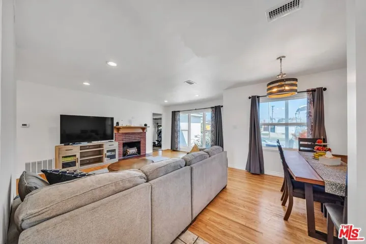 22721 Anza Avenue, Torrance, California 90505