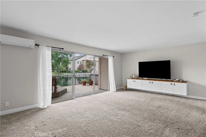 24430 Nicklaus Drive Unit L2, Valencia, California 91355