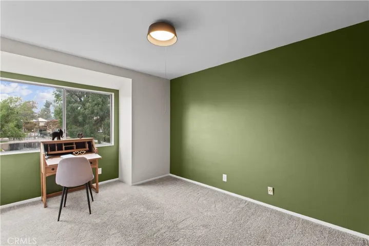 24430 Nicklaus Drive Unit L2, Valencia, California 91355