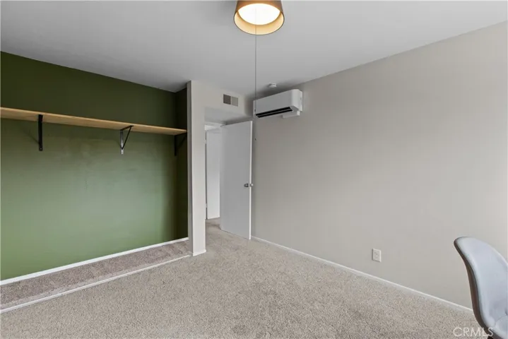 24430 Nicklaus Drive Unit L2, Valencia, California 91355
