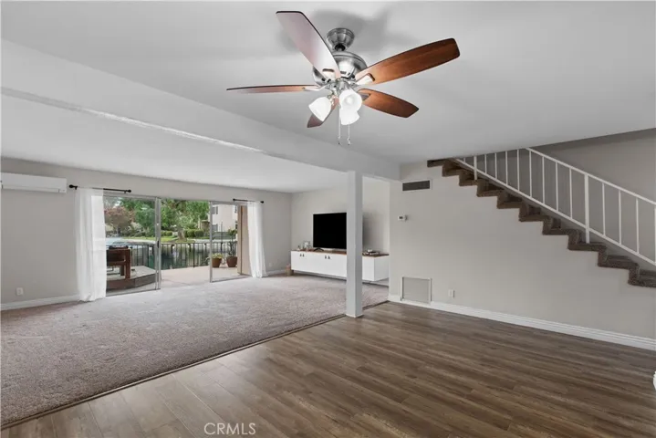 24430 Nicklaus Drive Unit L2, Valencia, California 91355